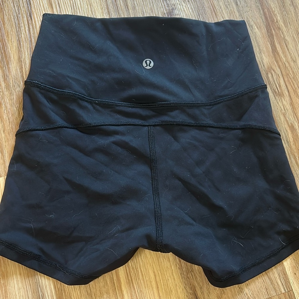 lululemon Align™ High- Rise Short 4" size 2 athletic spandex